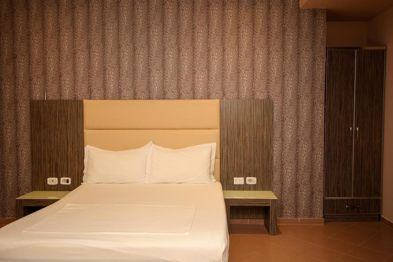 Hotel Aliko Vlorë Εξωτερικό φωτογραφία