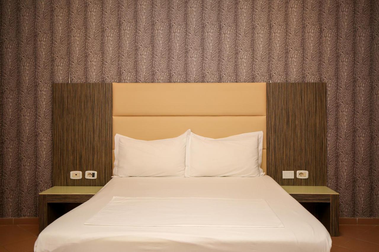 Hotel Aliko Vlorë Εξωτερικό φωτογραφία