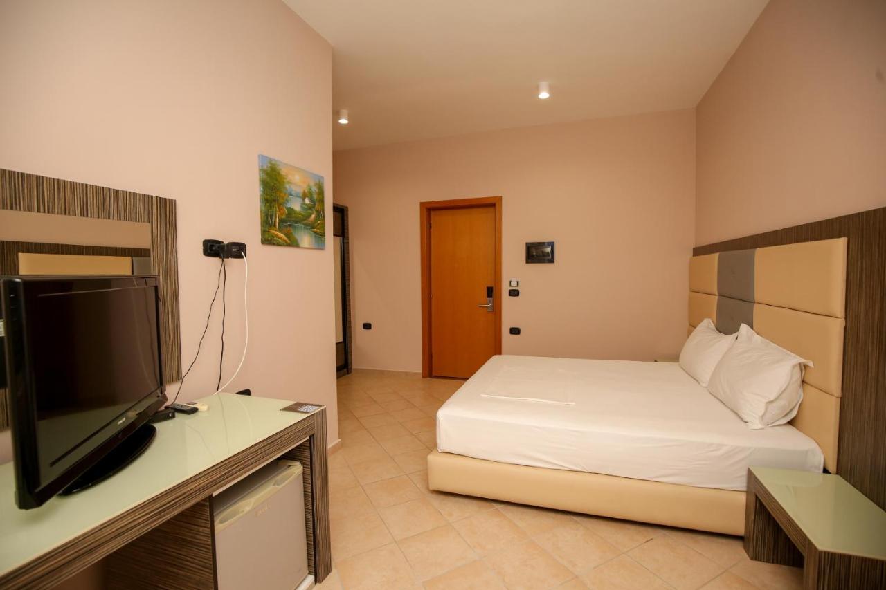 Hotel Aliko Vlorë Εξωτερικό φωτογραφία
